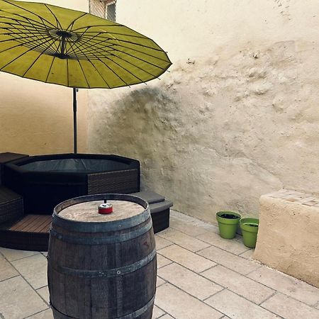La Babayaga Bed & Breakfast Capestang Dış mekan fotoğraf